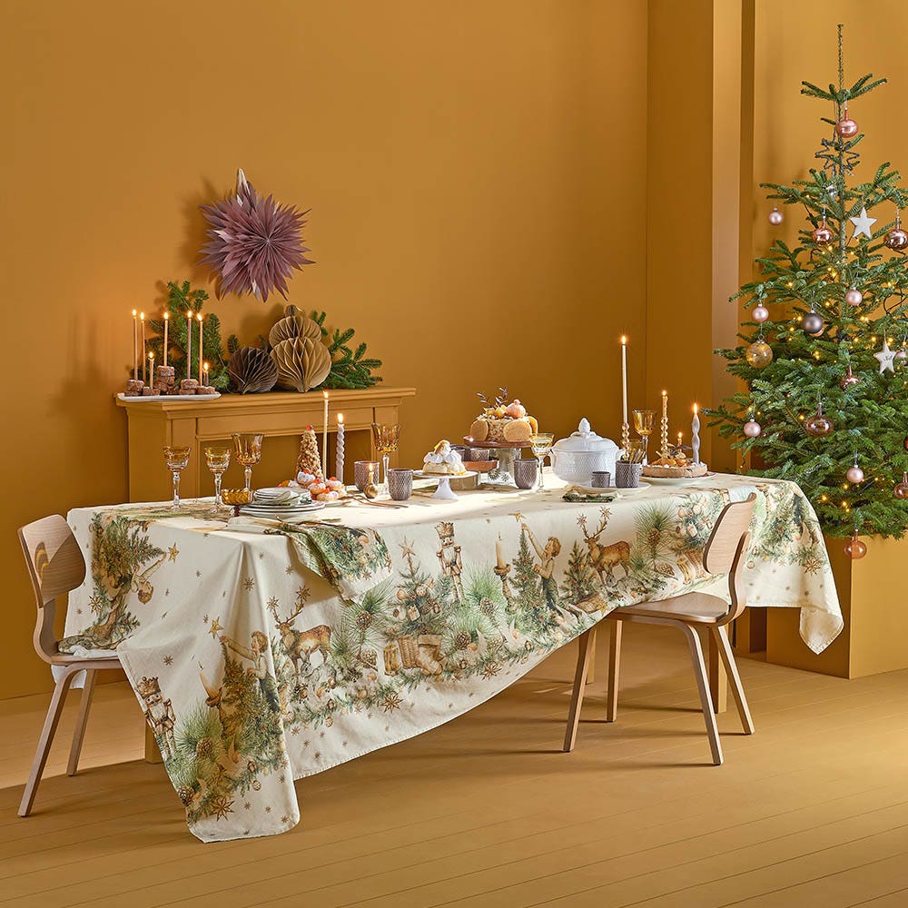 Noel Vintage Tablecloth - Dore - Cotton