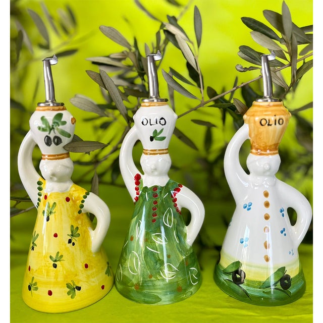 SET of 3 Assorted Oil Cruets - Le Donne (The Women)